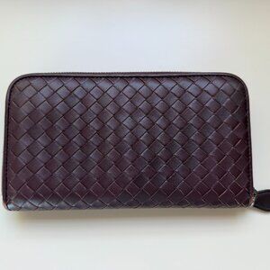 Bottega Veneta Intrecciato Zip Around Wallet Plum / Aubergine Woven Leather